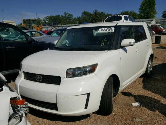 JTLZE4FE4A1107023 - 2010 TOYOTA SCION XB Weiß Foto 2