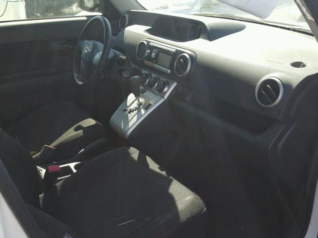 JTLZE4FE4A1107023 - 2010 TOYOTA SCION XB Weiß Foto 5