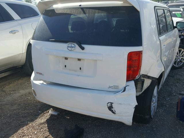 JTLZE4FE4A1107023 - 2010 TOYOTA SCION XB Weiß Foto 9