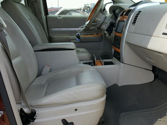 1A8HW58208F151071 - 2008 CHRYSLER ASPEN LIMI 勃艮第红 照片 5