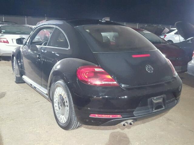 3VWJ07AT4EM665636 - 2014 VOLKSWAGEN BEETLE BLACK photo 3