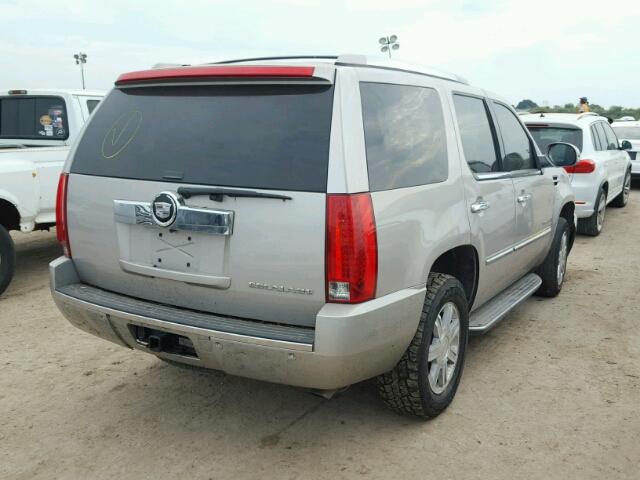 1GYFK638X8R233393 - 2008 CADILLAC ESCALADE BEIGE photo 4
