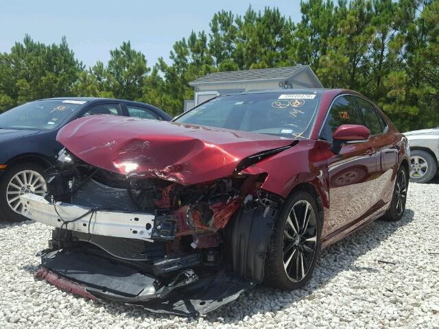 4T1B61HK5JU515228 - 2018 TOYOTA CAMRY XSE MAROON photo 2