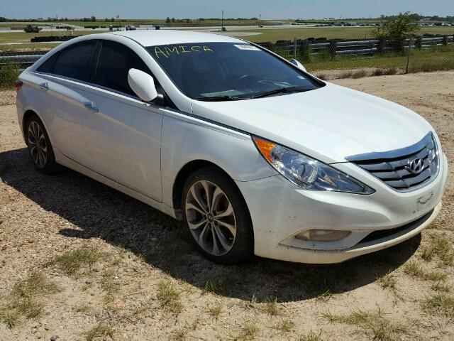 5NPEC4AB0DH745974 - 2013 HYUNDAI SONATA SE WHITE photo 1