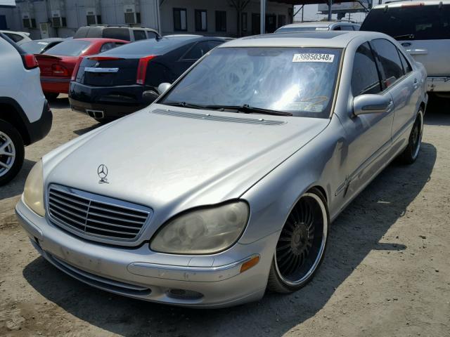 WDBNG70JX1A204818 - 2001 MERCEDES-BENZ S 430 SILVER photo 2