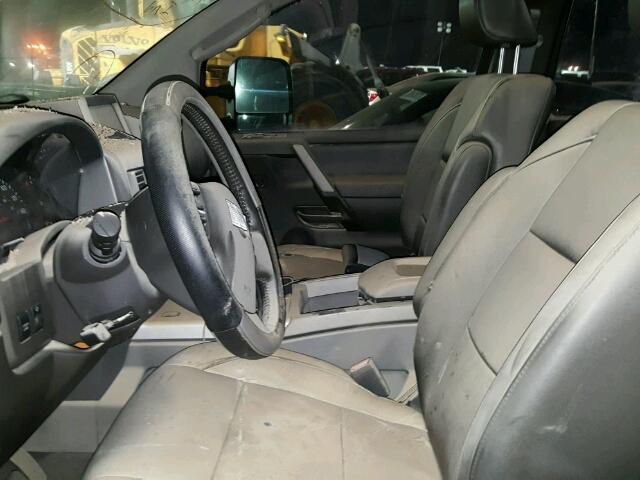 1N6BA06A65N521897 - 2005 NISSAN TITAN GRAY photo 5