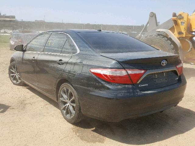 4T1BF1FK2GU563782 - 2016 TOYOTA CAMRY GRAY photo 3