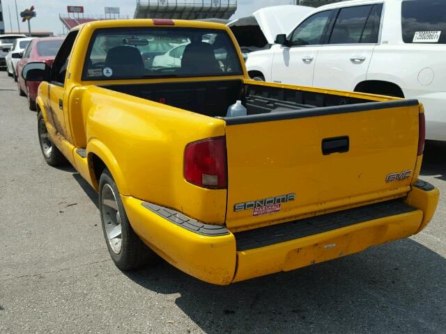 1GTCS14X638221435 - 2003 GMC SONOMA YELLOW photo 3