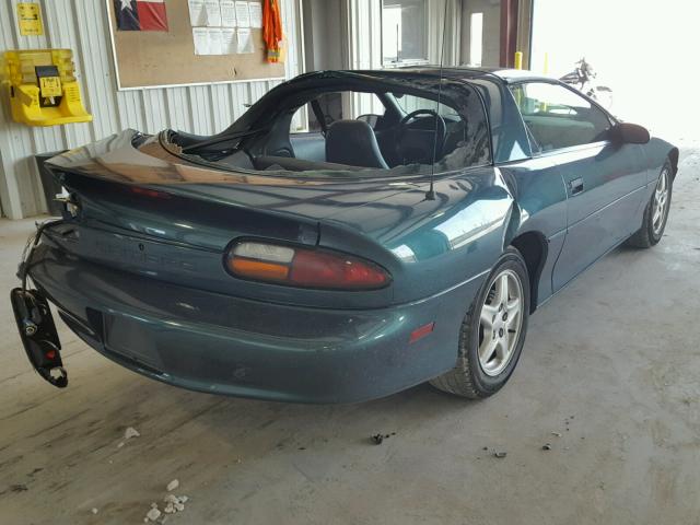 2G1FP22K4V2125212 - 1997 CHEVROLET CAMARO BAS 绿色 照片 4