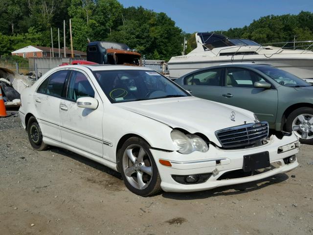 WDBRF52H06F835106 - 2006 MERCEDES-BENZ C GENERATI WHITE photo 1