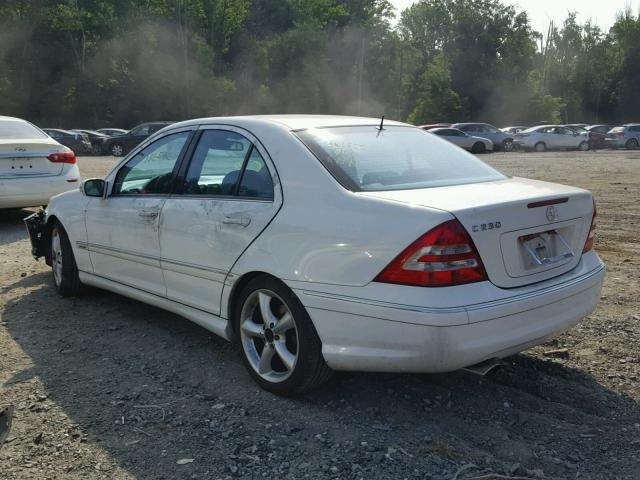 WDBRF52H06F835106 - 2006 MERCEDES-BENZ C GENERATI WHITE photo 3