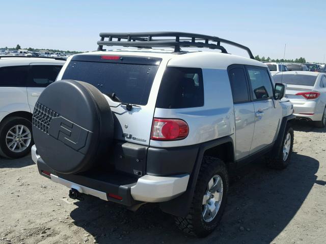 JTEBU11F28K012295 - 2008 TOYOTA FJ CRUISER SILVER photo 4