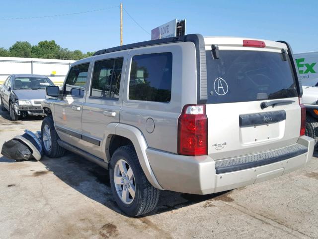 1J8HG48KX8C188542 - 2008 JEEP COMMANDER SILVER photo 3