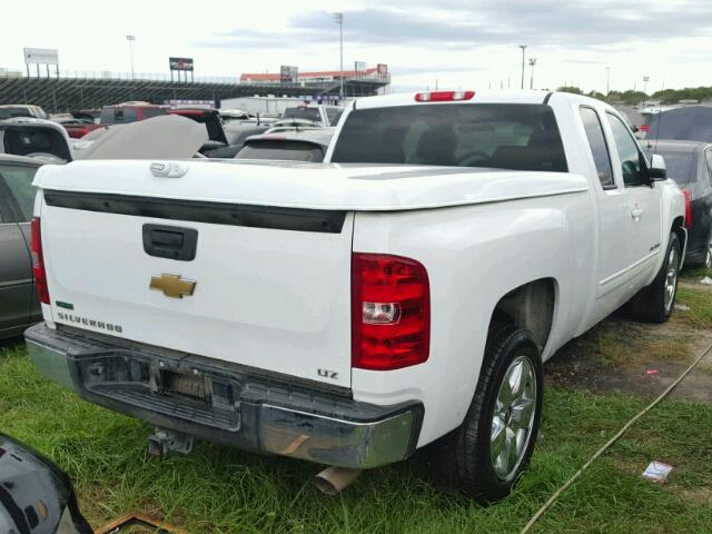 1GCRCTE25BZ268647 - 2011 CHEVROLET SILVERADO WHITE photo 4