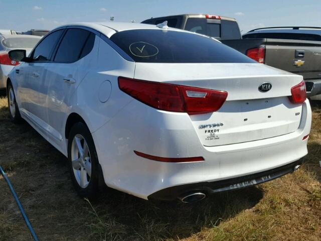 KNAGM4A75F5655558 - 2015 KIA OPTIMA WHITE photo 3