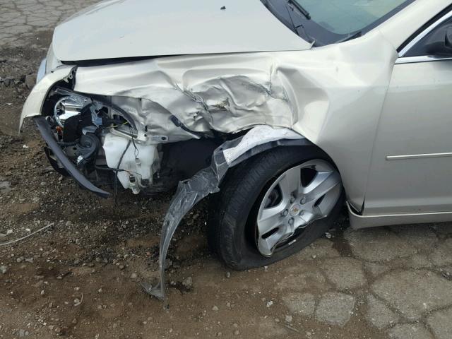 1G1ZB5E11BF290502 - 2011 CHEVROLET MALIBU LS GOLD photo 9