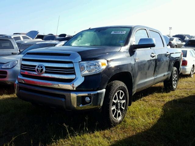 5TFAY5F11HX593719 - 2017 TOYOTA TUNDRA BLACK photo 2