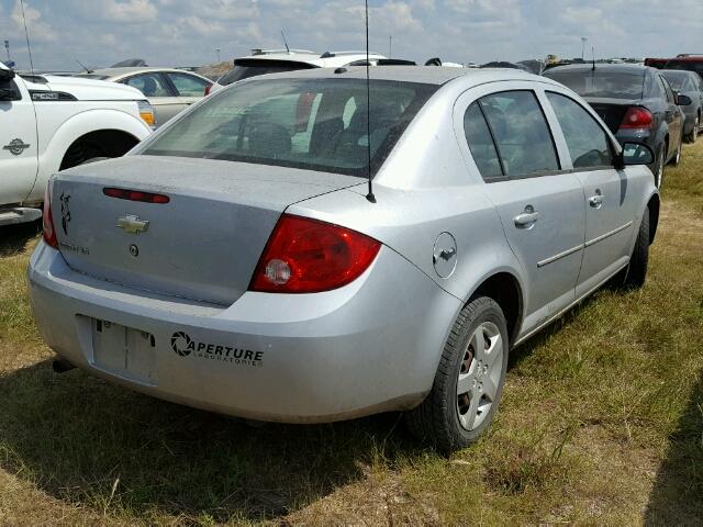 1G1AK58F787244227 - 2008 CHEVROLET COBALT LS SILVER photo 4