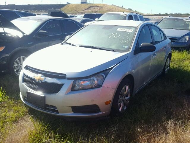 1G1PA5SH3E7170288 - 2014 CHEVROLET CRUZE SILVER photo 2