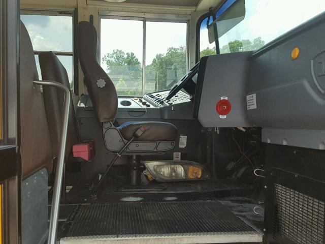 4DRBUAFN86B206861 - 2006 IC CORPORATION 3000 黄色 照片 5