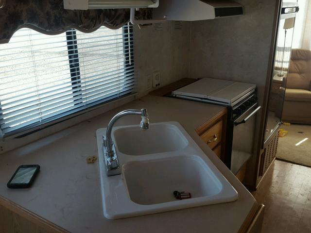 4YDF32525Y4051793 - 2000 KEYSTONE MONTANA WHITE photo 7