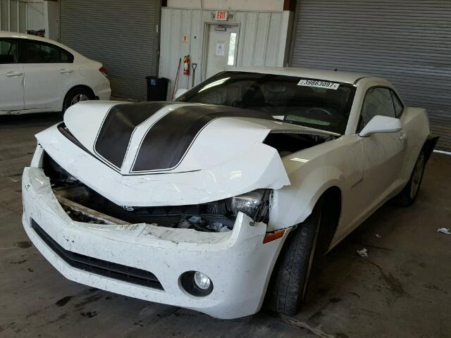 2G1FC1ED8B9144593 - 2011 CHEVROLET CAMARO LT WHITE photo 2