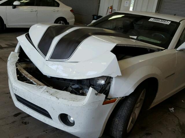 2G1FC1ED8B9144593 - 2011 CHEVROLET CAMARO LT WHITE photo 9