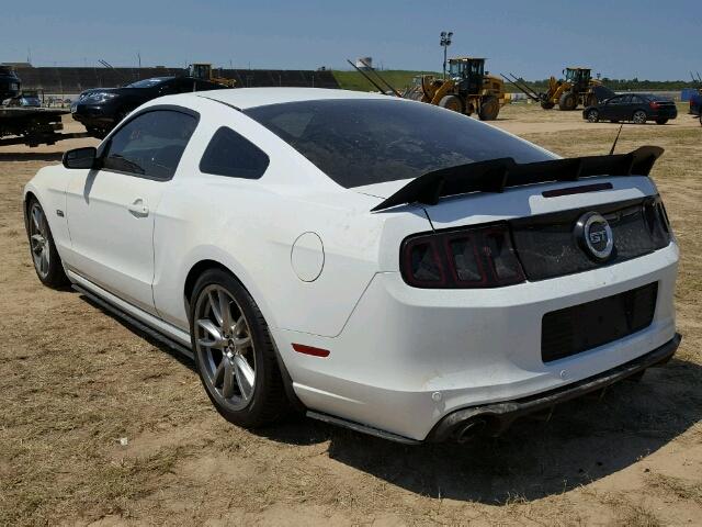 1ZVBP8CF5E5330940 - 2014 FORD MUSTANG WHITE photo 3