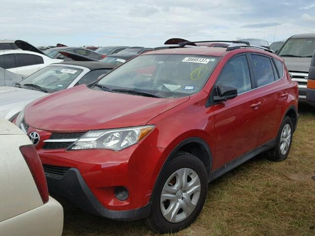 JTMZFREV7FJ039606 - 2015 TOYOTA RAV4 LE RED photo 2