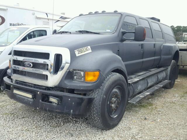 3FRNF65204V600860 - 2004 FORD F650 SUPER BLACK photo 2