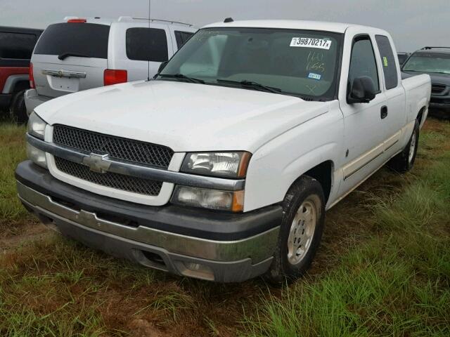 2GCEC19V841160655 - 2004 CHEVROLET SILVERADO WHITE photo 2