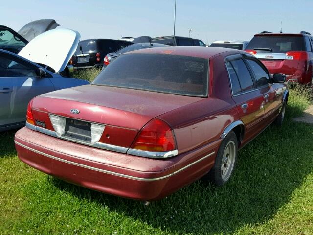 2FAFP73WX2X111423 - 2002 FORD CROWN VICT RED photo 4