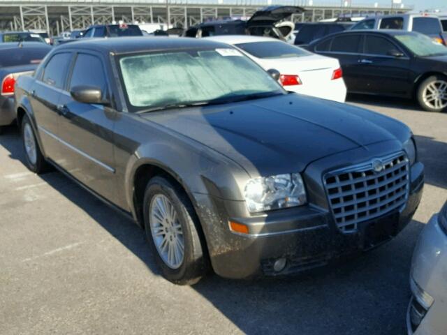 2C3KA53G88H322974 - 2008 CHRYSLER 300 TOURIN GRAY photo 1