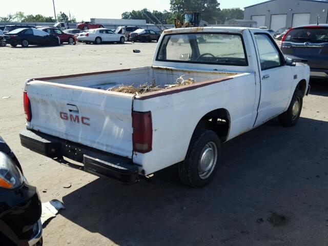 1GTBS14E6F2513622 - 1985 GMC S TRUCK S1 WHITE photo 4