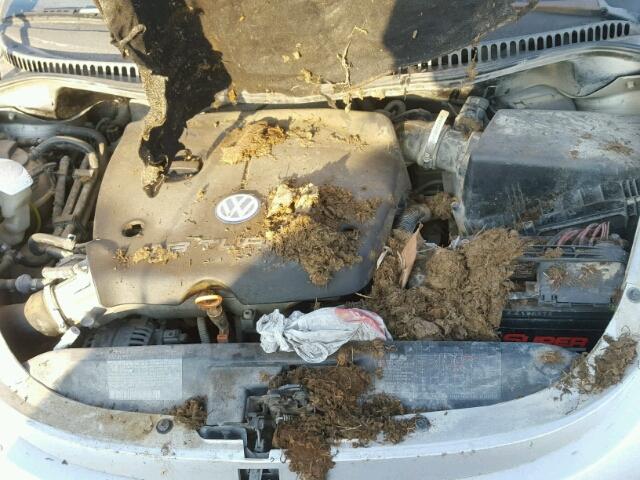 3VWDD21C5YM420563 - 2000 VOLKSWAGEN NEW BEETLE 银色 照片 7