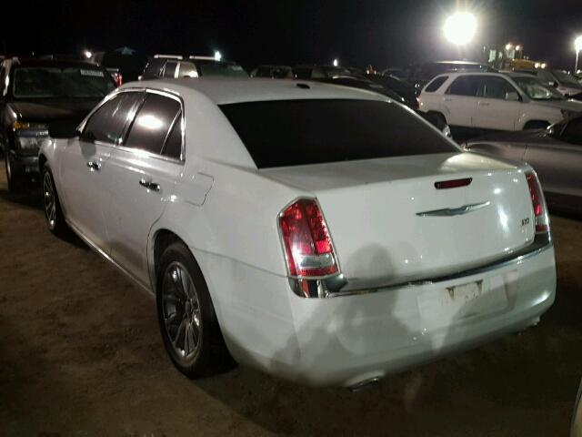 2C3CA5CG0BH546154 - 2011 CHRYSLER 300 LIMITE WHITE photo 3