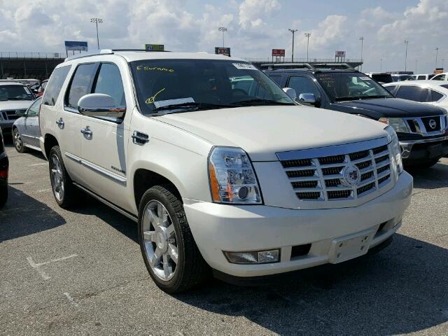 1GYUCCEF4AR199486 - 2010 CADILLAC ESCALADE CREAM photo 1