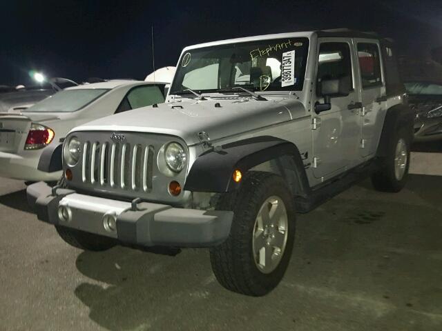 1J4GB39139L705368 - 2009 JEEP WRANGLER U SILVER photo 2