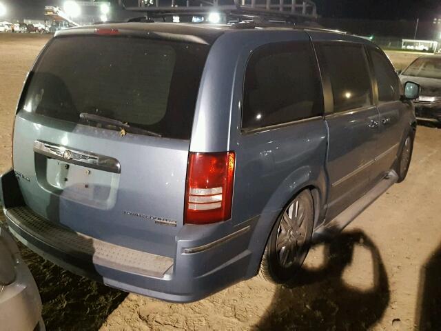 2A4RR6DXXAR195212 - 2010 CHRYSLER TOWN & COU BLUE photo 4