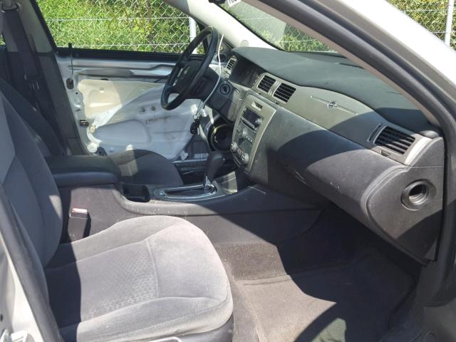 2G1WD58C269324813 - 2006 CHEVROLET IMPALA SUP 银色 照片 5