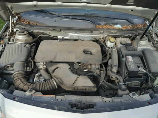 W04GN5EC2B1104304 - 2011 BUICK REGAL SILVER photo 7