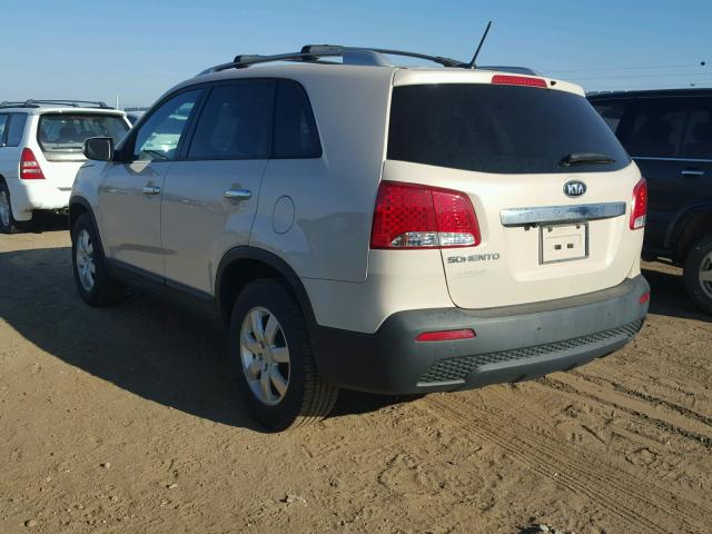 5XYKT4A15BG170933 - 2011 KIA SORENTO BA CREAM photo 3