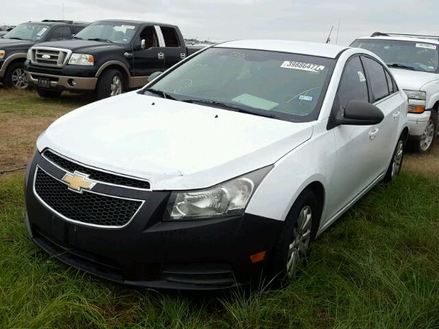 1G1PC5SH3B7119900 - 2011 CHEVROLET CRUZE LS WHITE photo 2