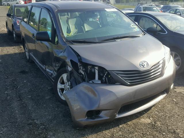 5TDZZ3DC7HS853748 - 2017 TOYOTA SIENNA BAS GRAY photo 1