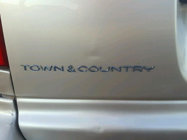 2A4GP54L76R745977 - 2006 CHRYSLER TOWN & COU 棕色 照片 9