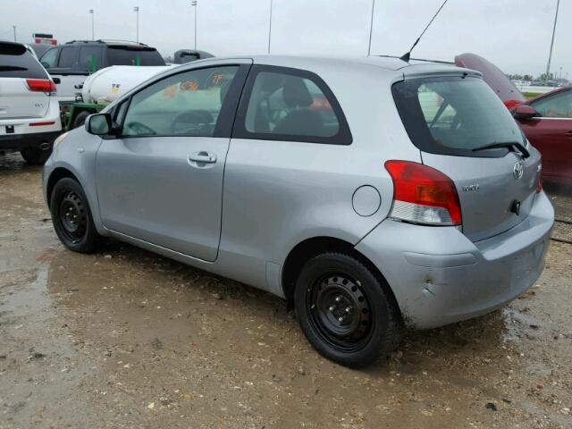 JTDJT4K33A5292838 - 2010 TOYOTA YARIS GRAY photo 3