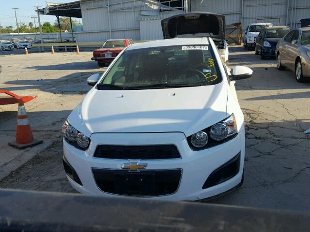 1G1JC5SH0G4111395 - 2016 CHEVROLET SONIC WHITE photo 9