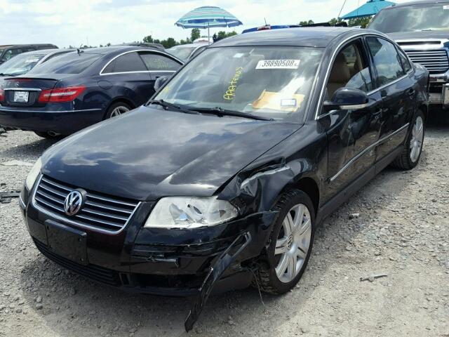 WVWRU63B45E041642 - 2005 VOLKSWAGEN PASSAT GLX 黑色 照片 2