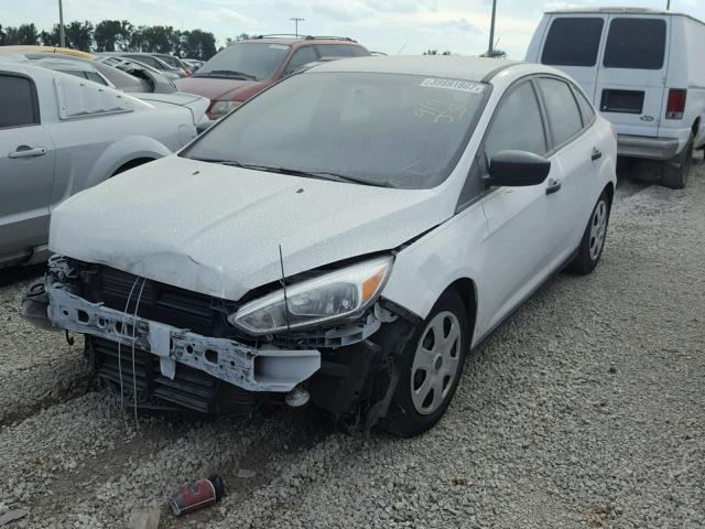 1FADP3E24GL220541 - 2016 FORD FOCUS WHITE photo 2