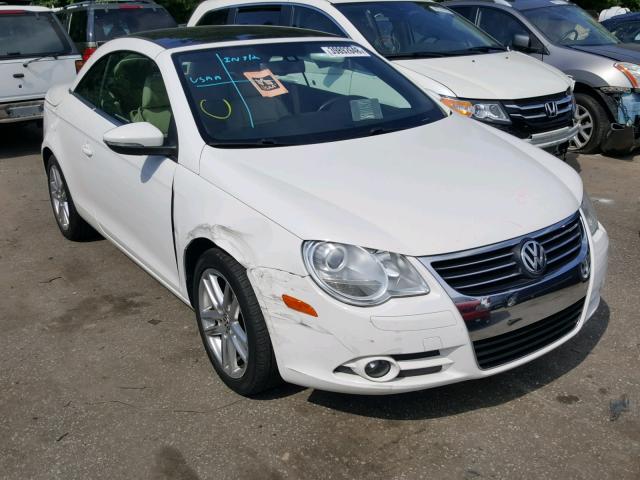 WVWFA7AH1AV018791 - 2010 VOLKSWAGEN EOS LUX WHITE photo 1